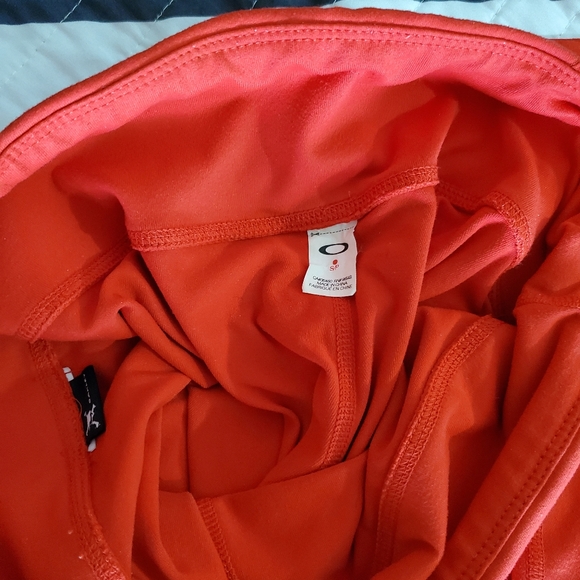 2 Oakley Tights - Picture 7 of 7